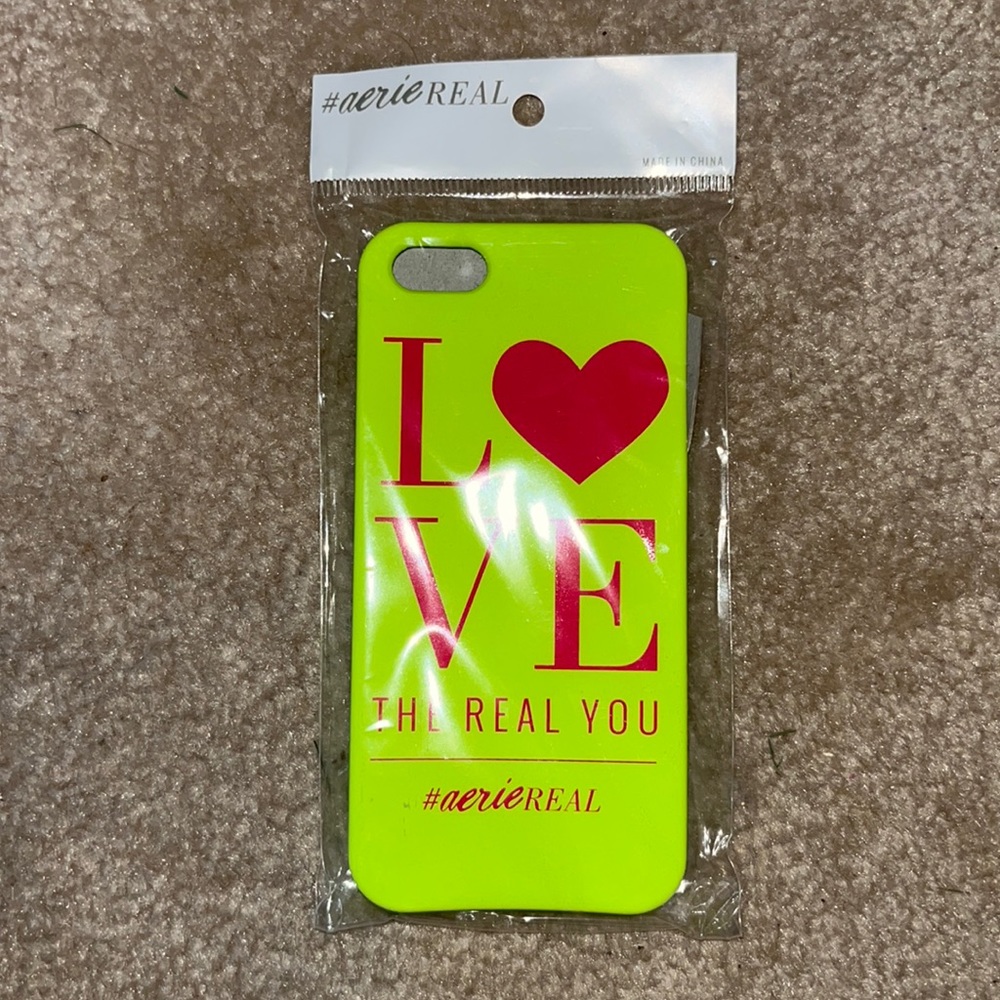 NWT iPhone 5s Green Aerie Phone Case Shell
